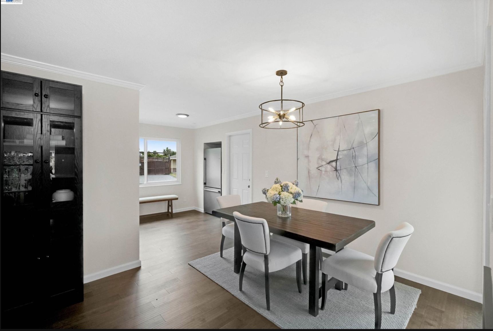 Dining area detail